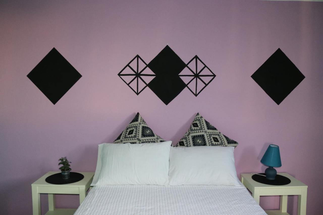 The Bongos - Socially Conscious Rooms, Part Of The Room Rate Goes To Charity Платаньяс Экстерьер фото